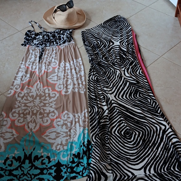 Style and Co.and DonnaMorgan Dresses & Skirts - BUNDLE Donna Morgan Black and White Maxi Dress.Size10 &Style and CO.Maxi Size M